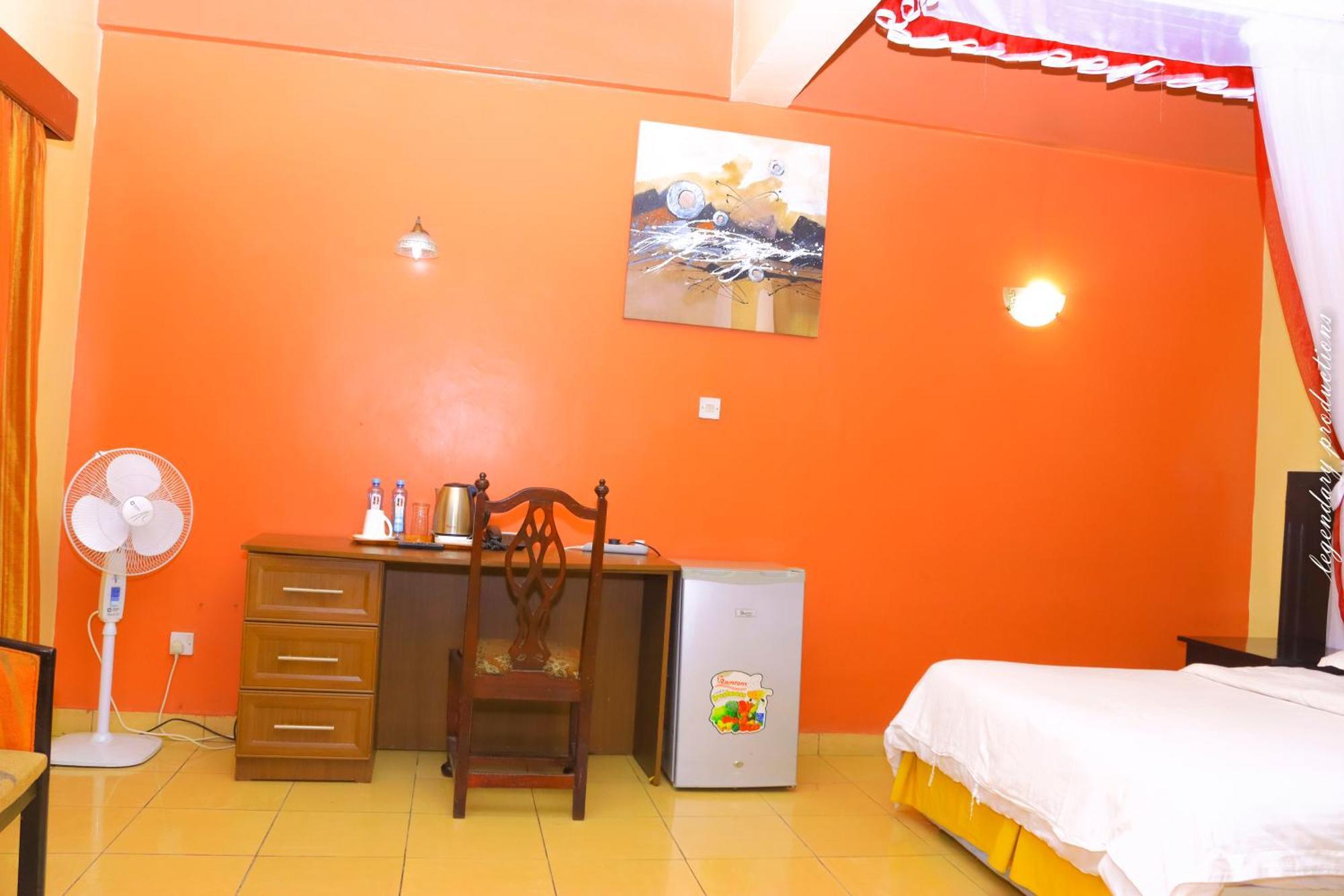 Jamia Central Hotel Найроби Екстериор снимка
