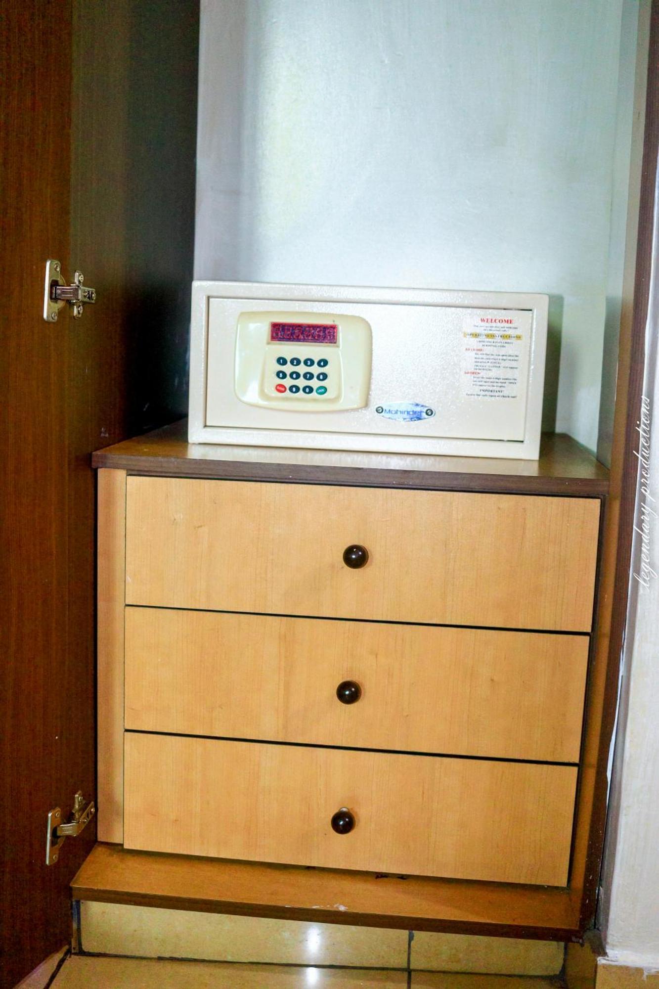 Jamia Central Hotel Найроби Екстериор снимка