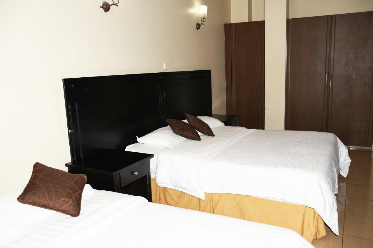 Jamia Central Hotel Найроби Екстериор снимка