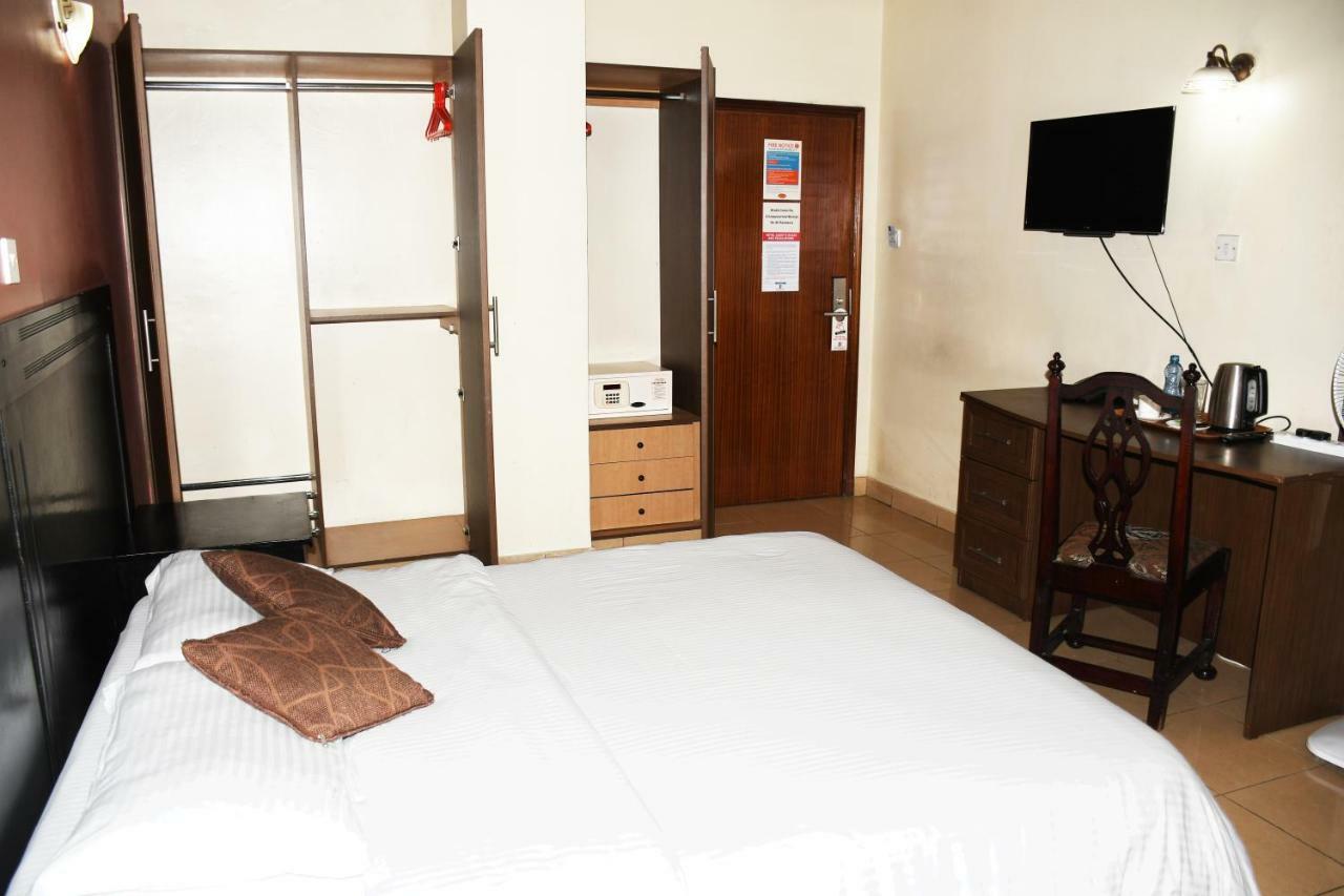 Jamia Central Hotel Найроби Екстериор снимка